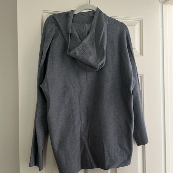 Excellent condition Quince hooded sweater size xl - Picture 2 of 4